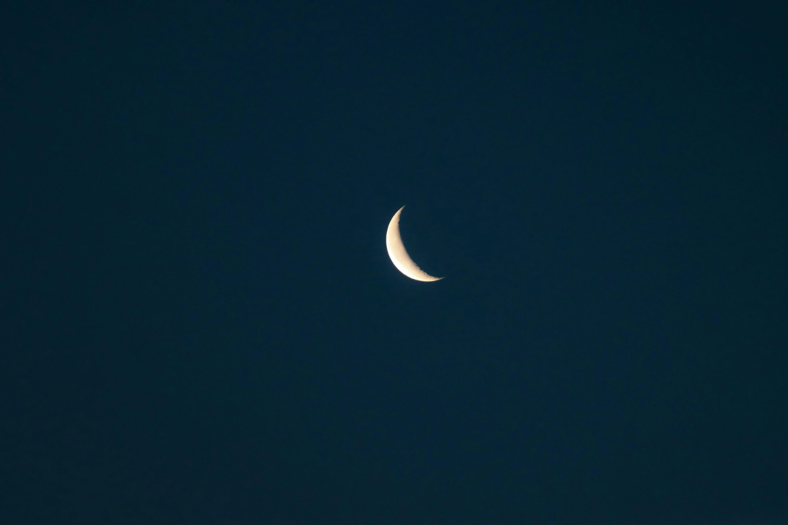 Oman Confirms Monday as the First Day of Dhul Hijjah