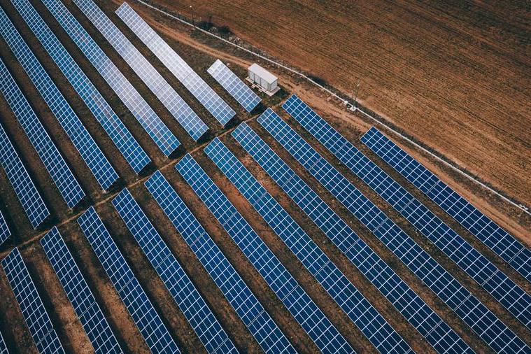 Kuwait finalizes 275 million dollar contract for Shagaya solar grid infrastructure