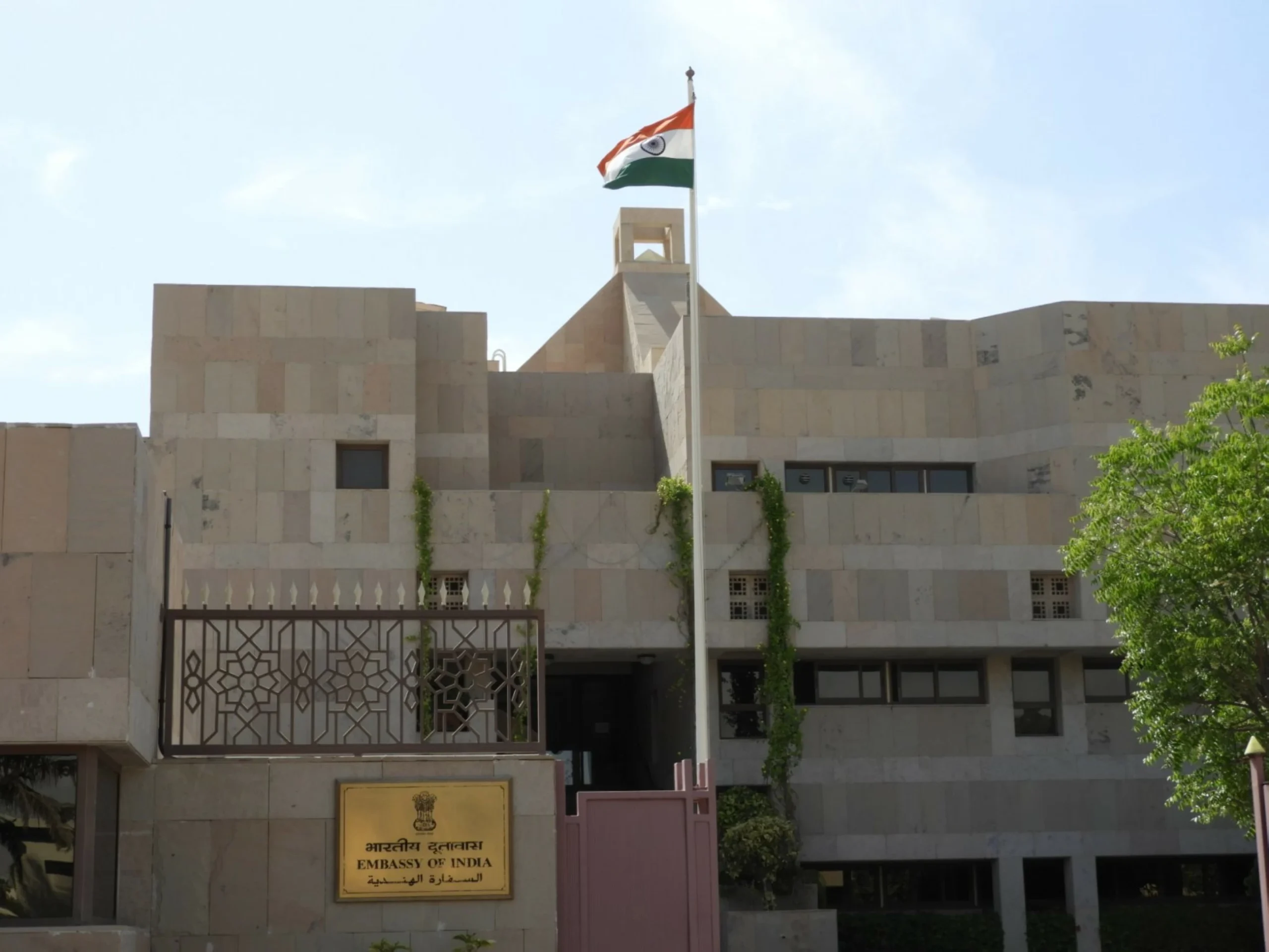 Indian Consulate in Dubai ends walk-in services for passport and visa applications