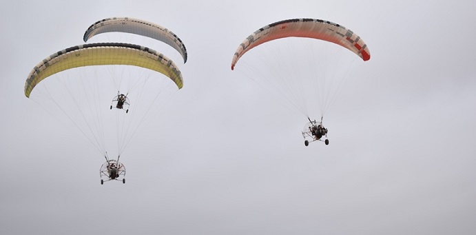 Oman suspends paragliding activities nationwide following fatal Dhofar accident