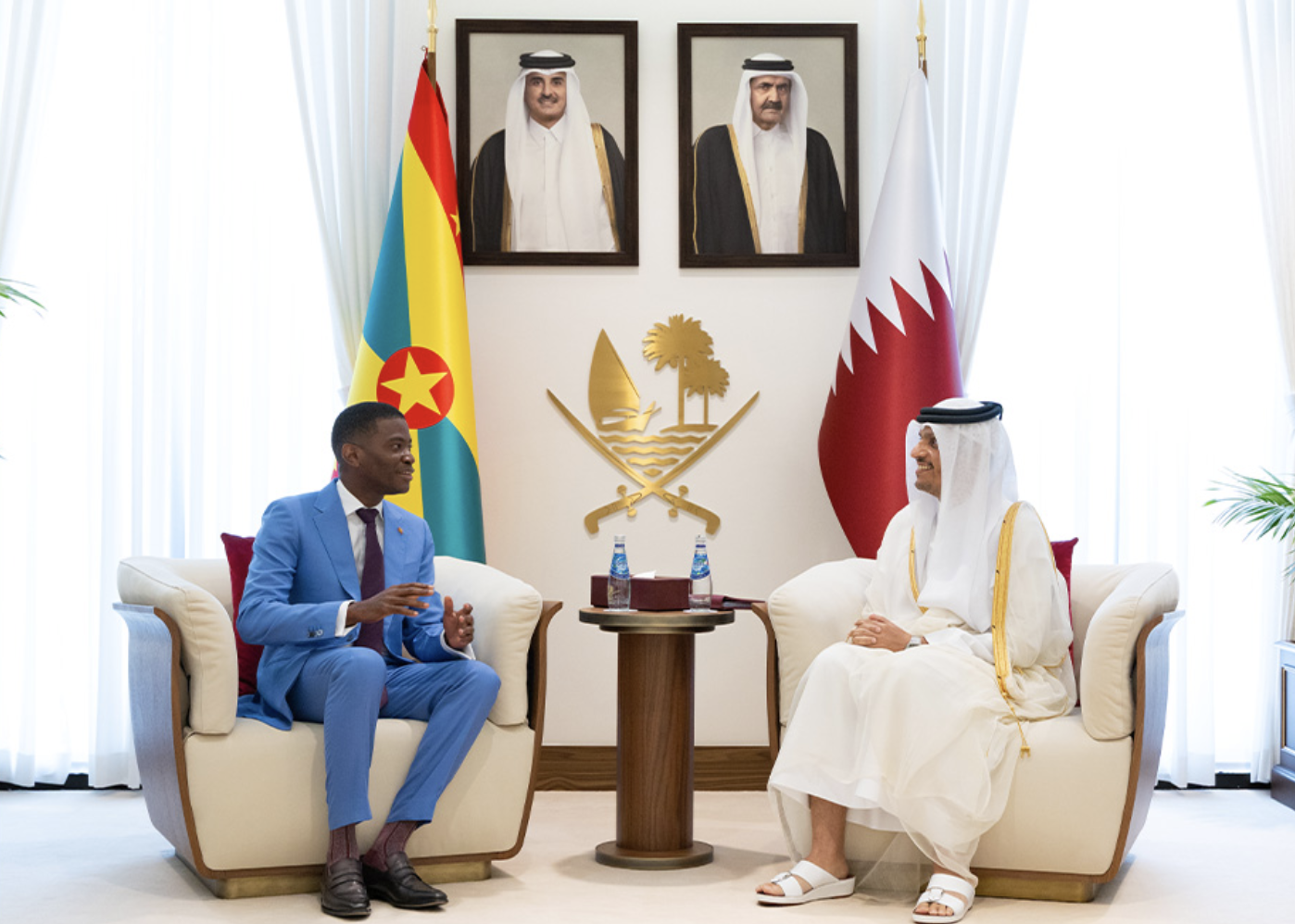 Qatar’s Prime Minister meets with Prime Minister of Grenada in Doha